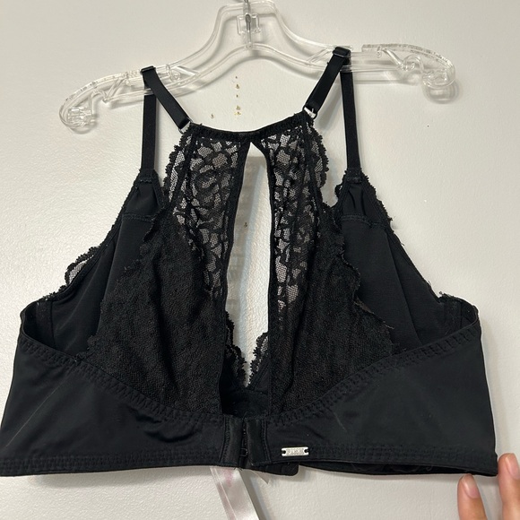 PINK By Victoria's Secret Black Lace Halter V-Neck Underwire Bralette - Picture 3 of 13